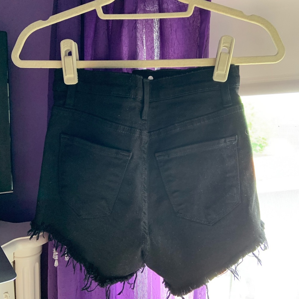 Shorts - Picture 4 of 4